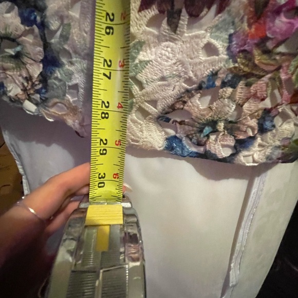 Beautiful Strapless David’s Bridal Size 4 Dress. Worn Once. - Picture 4 of 5